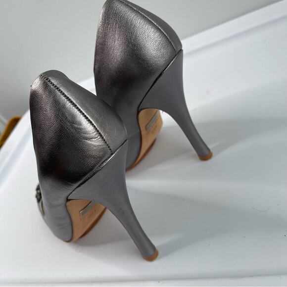 Badgley Mischka embellished gray silver satin heel SUSAN open toe shoes pump 8.5 - Picture 2 of 5